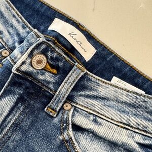 KanCan Distressed Blue Cropped Jeans